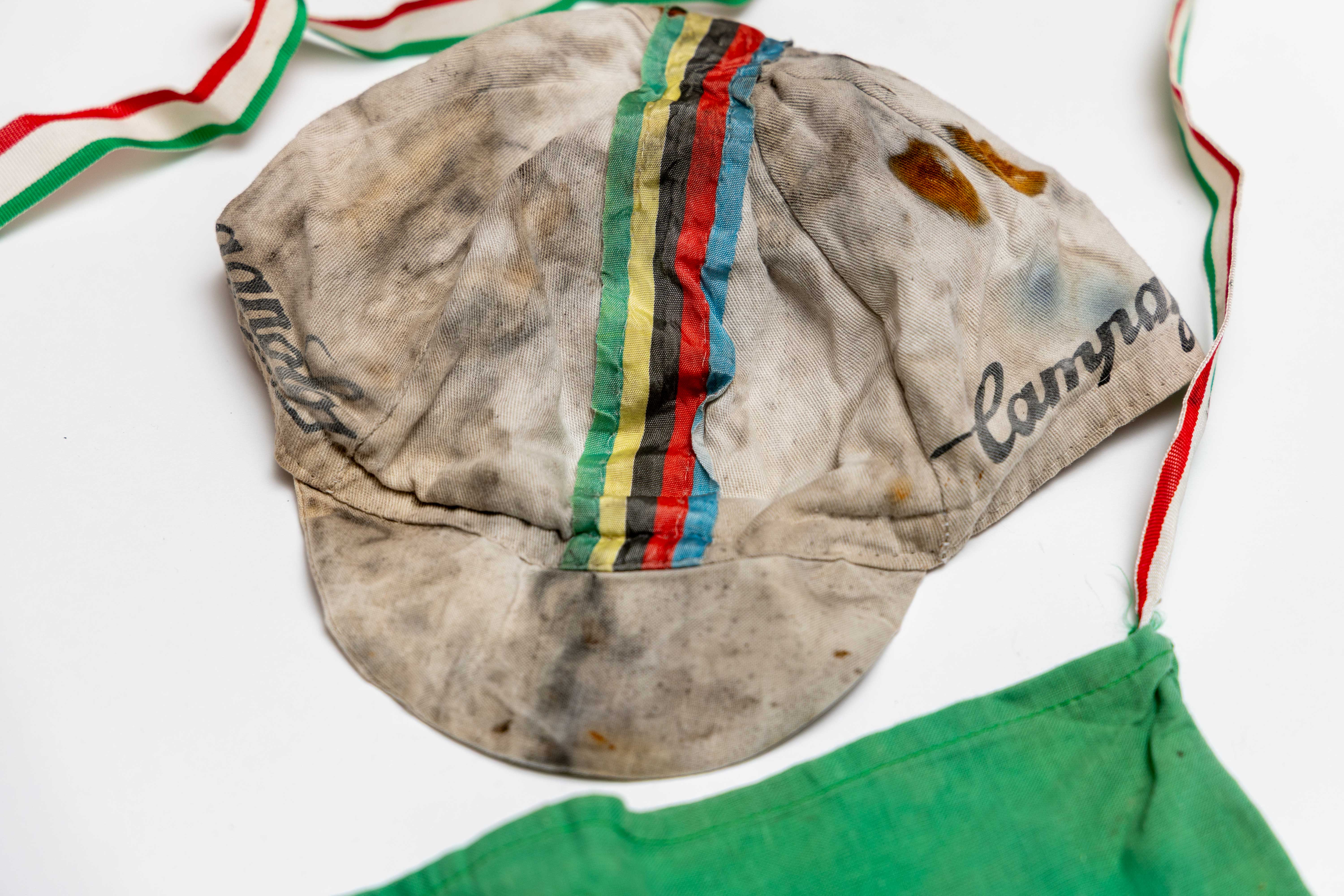 Campagnolo Cycling Cap + Vittoria Musette Bag Vintage - Image 2