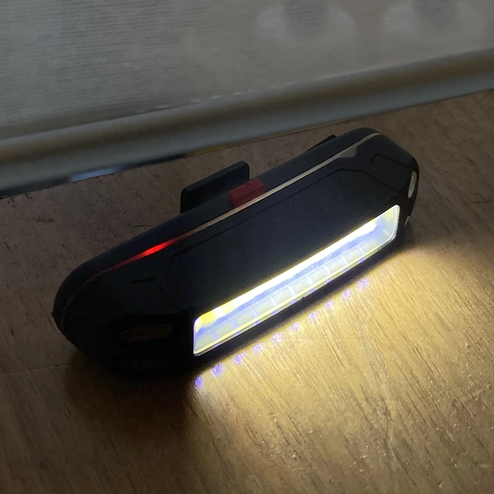 COMET RED + WHITE USB Rechargeable Bike Light - Image 3