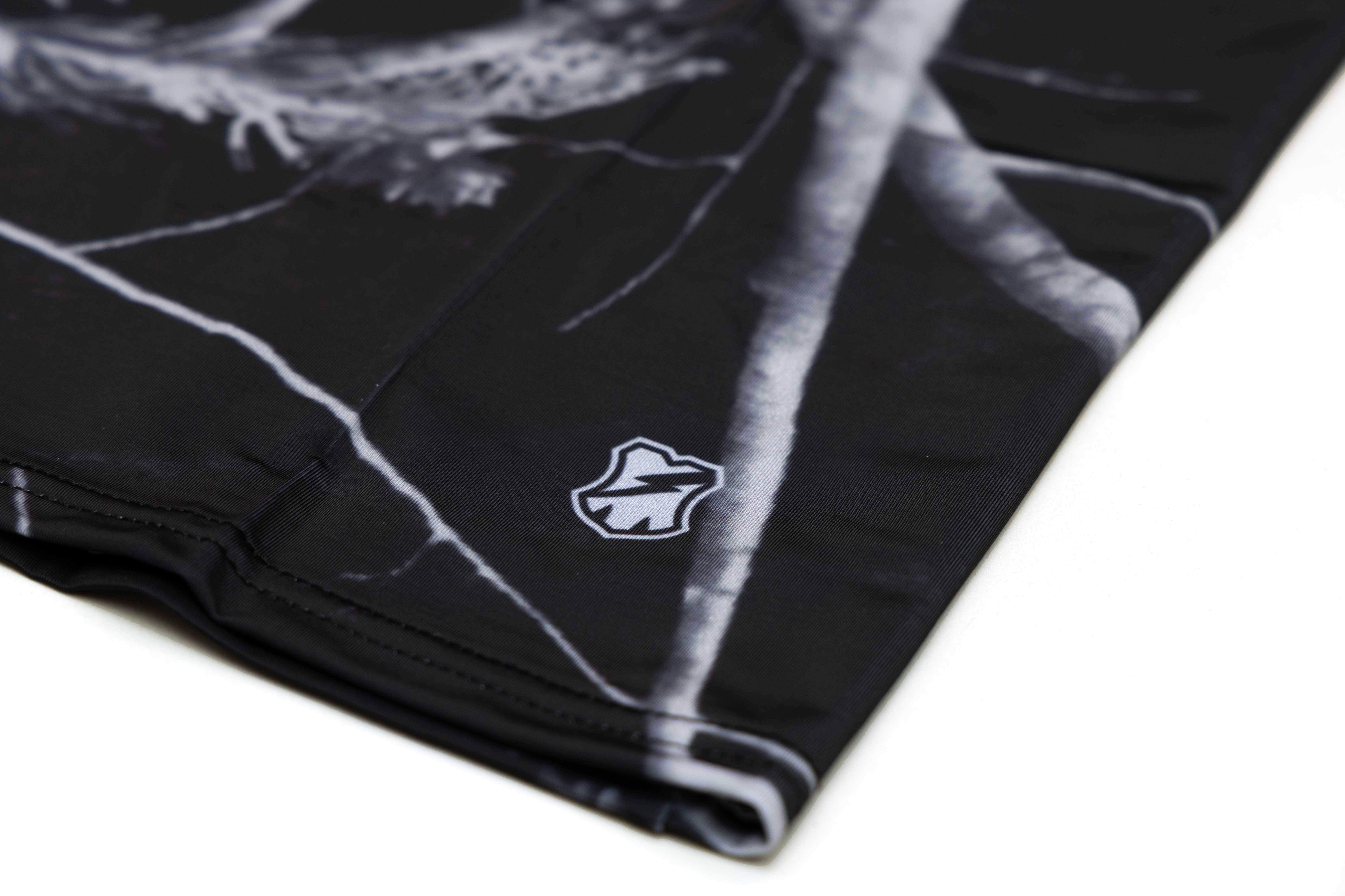 MASH B+W Nightcamo Gaiter - Image 2