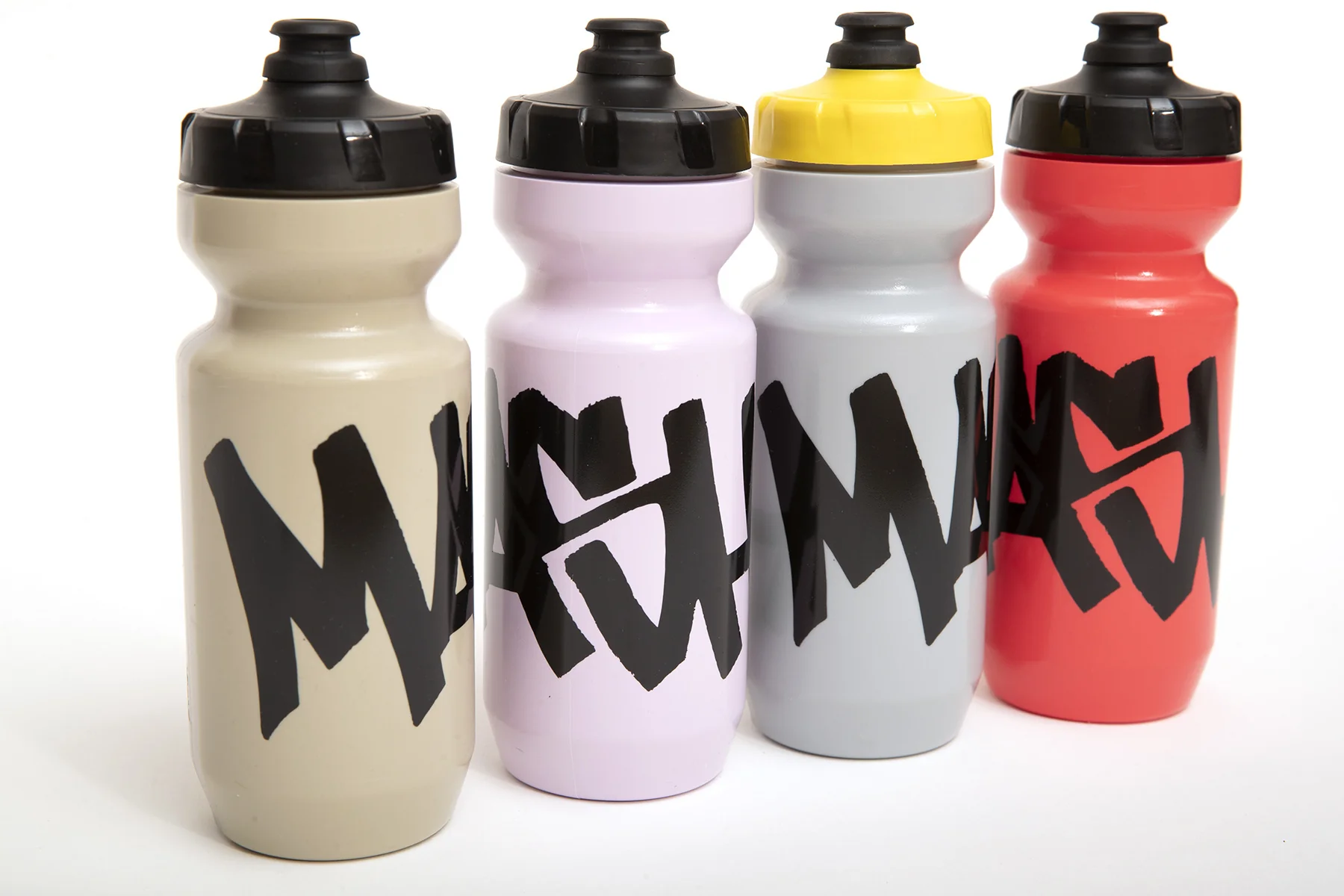 MASH Giant Wordmark 22oz Purist bottle - Image 5