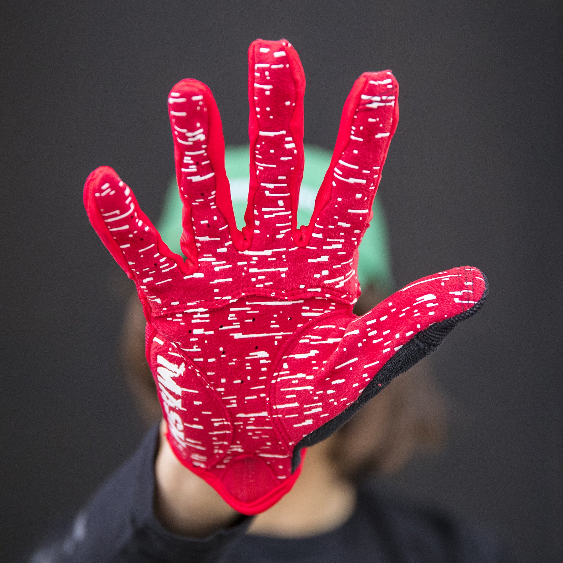 MASH GLITCH GLOVES Red - Image 3