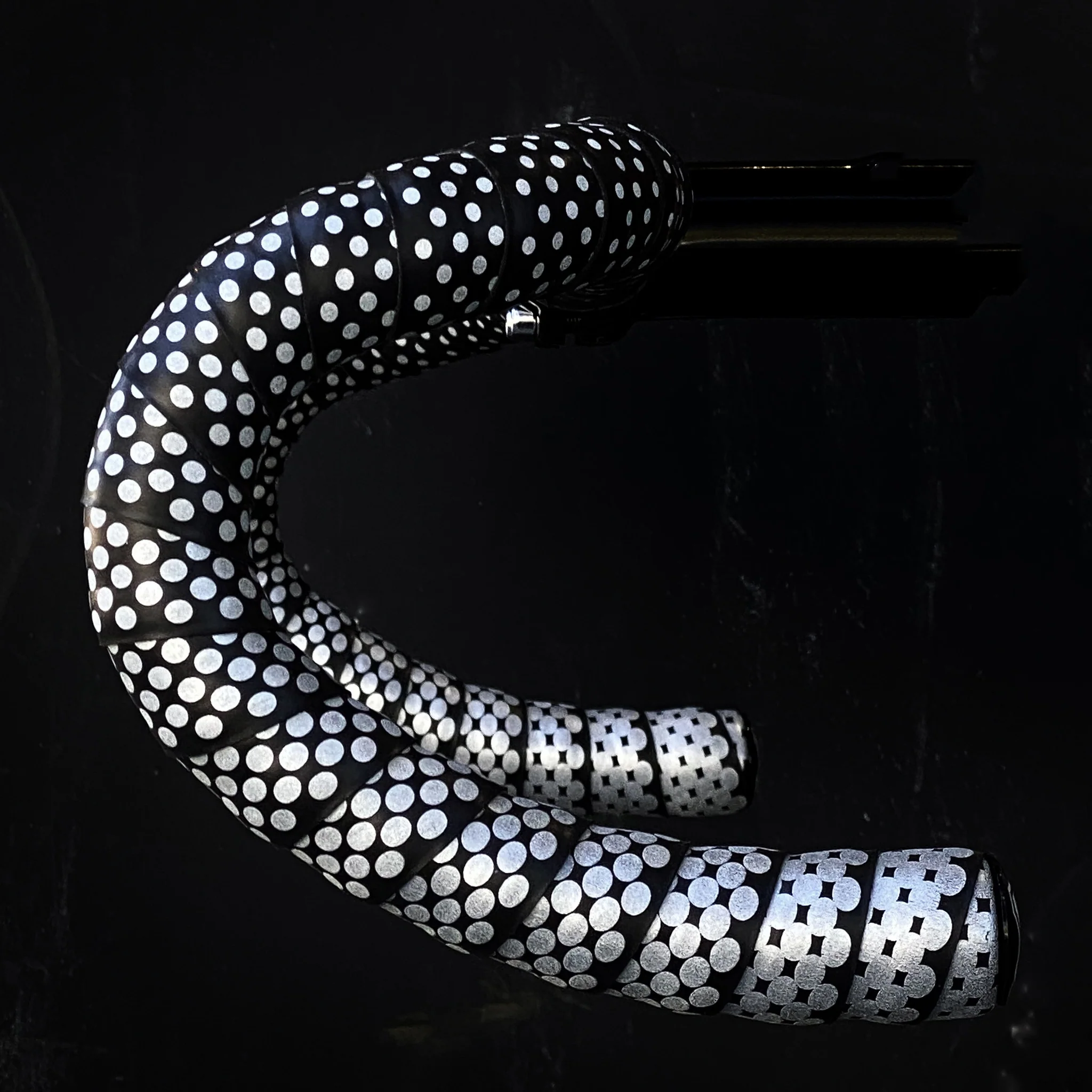 MASH Gradient Bar Tape Black + Reflective Gray - Image 2