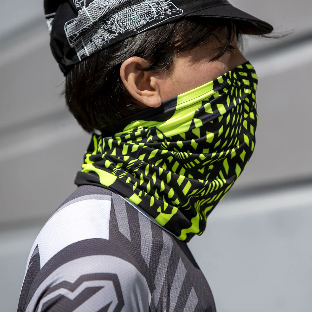 MASH Noise Gaiter Hyper Yellow - Image 3