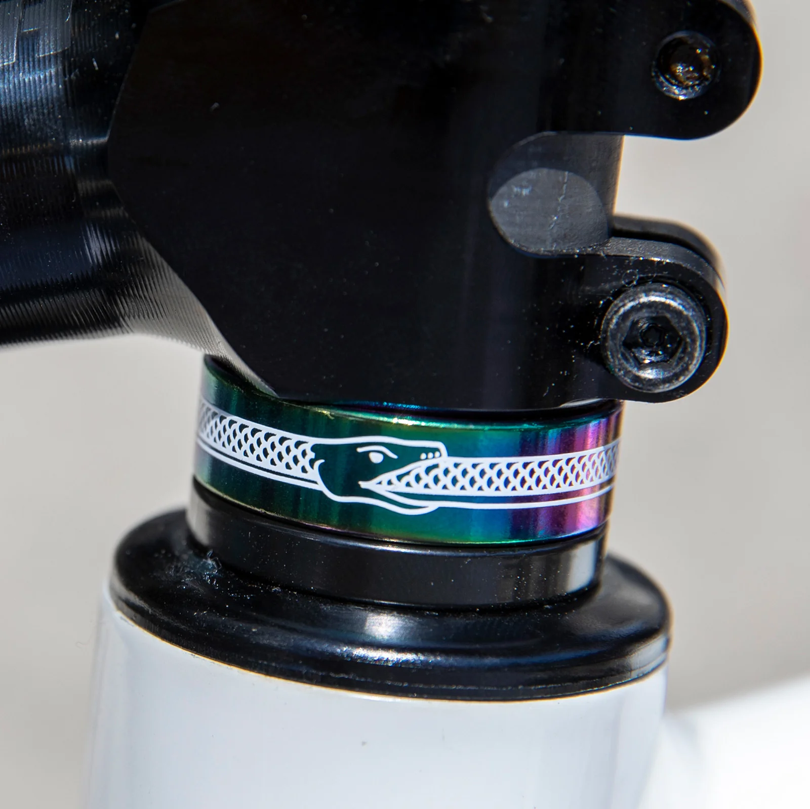 MASH Ouroboros 10MM Spacer in 2 Colors - Image 3