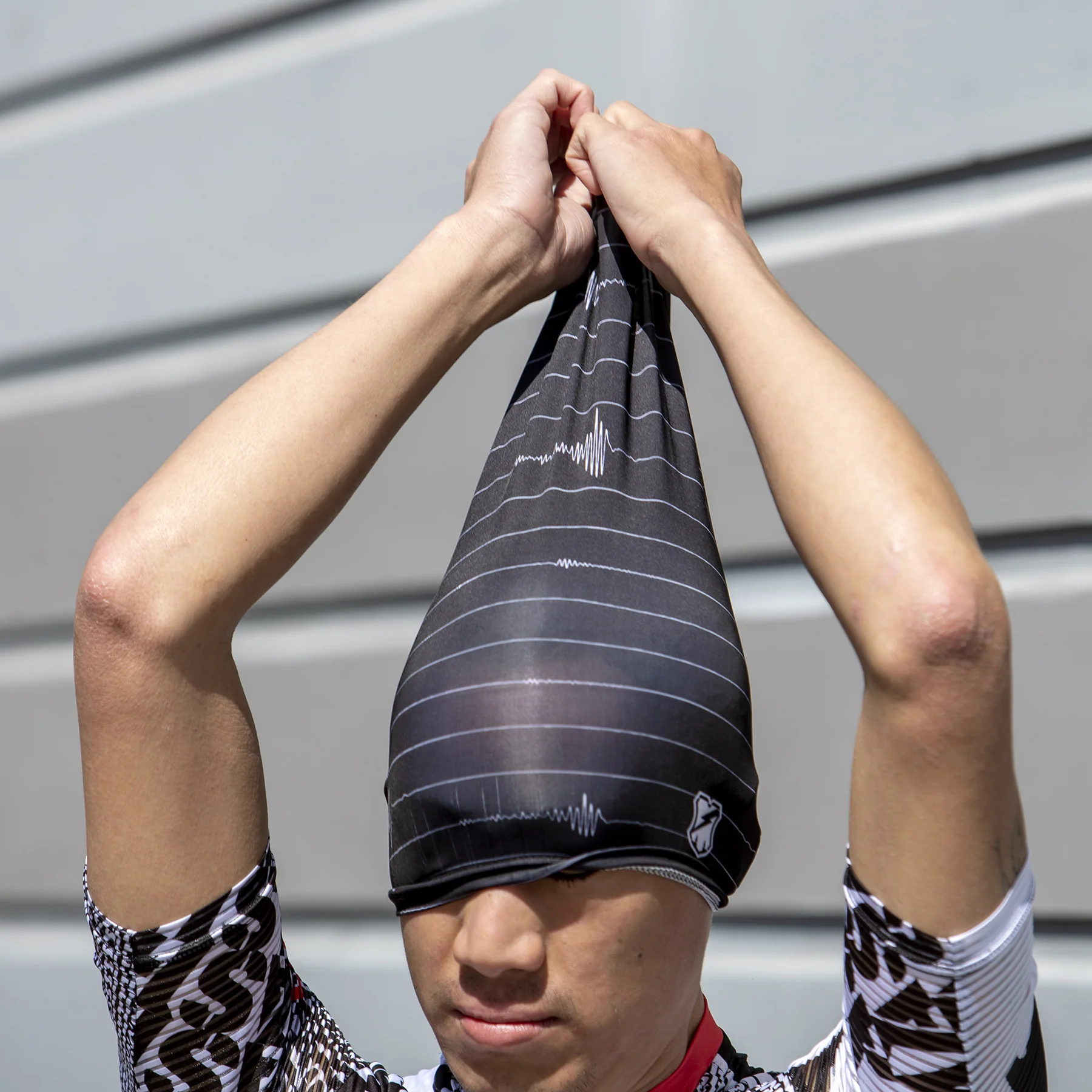 MASH Quake Stripe Gaiter Black - Image 3