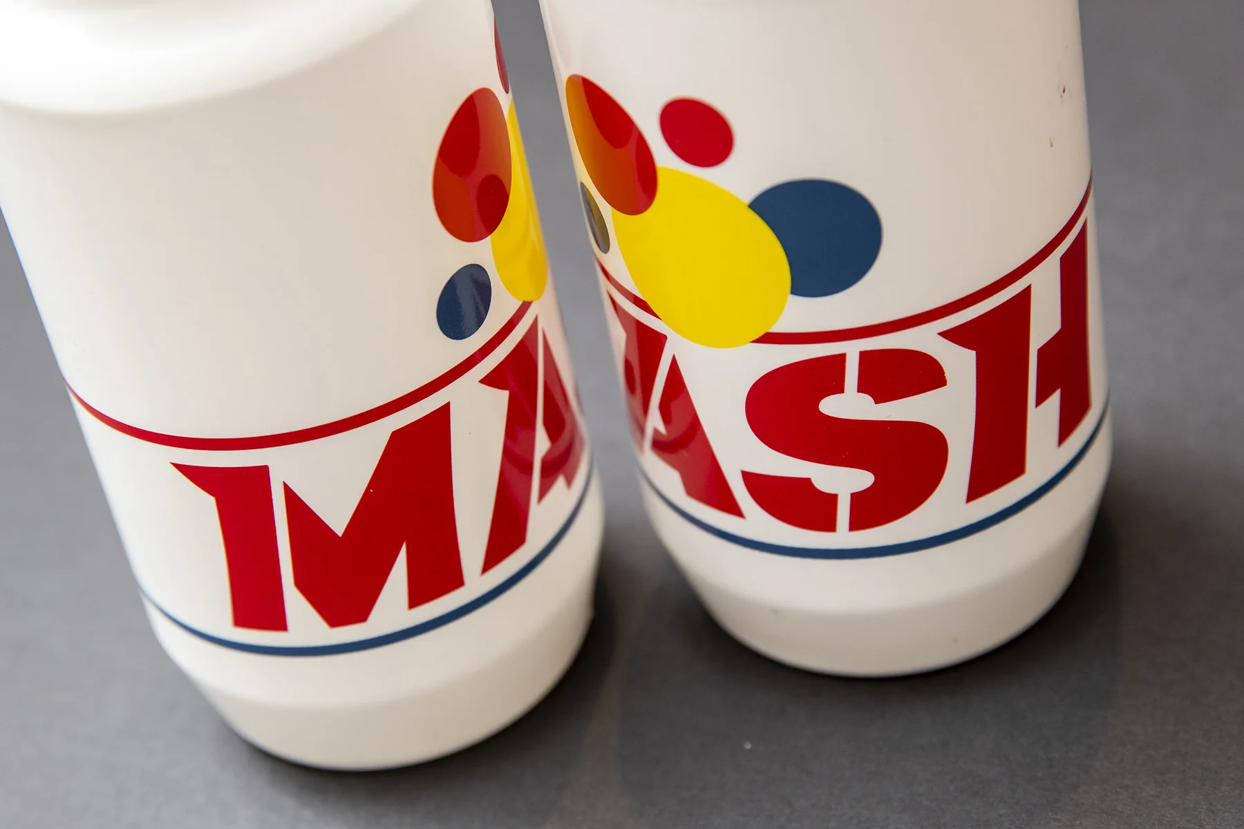 MASH Wonder 22oz Purist Bottle White - Image 2