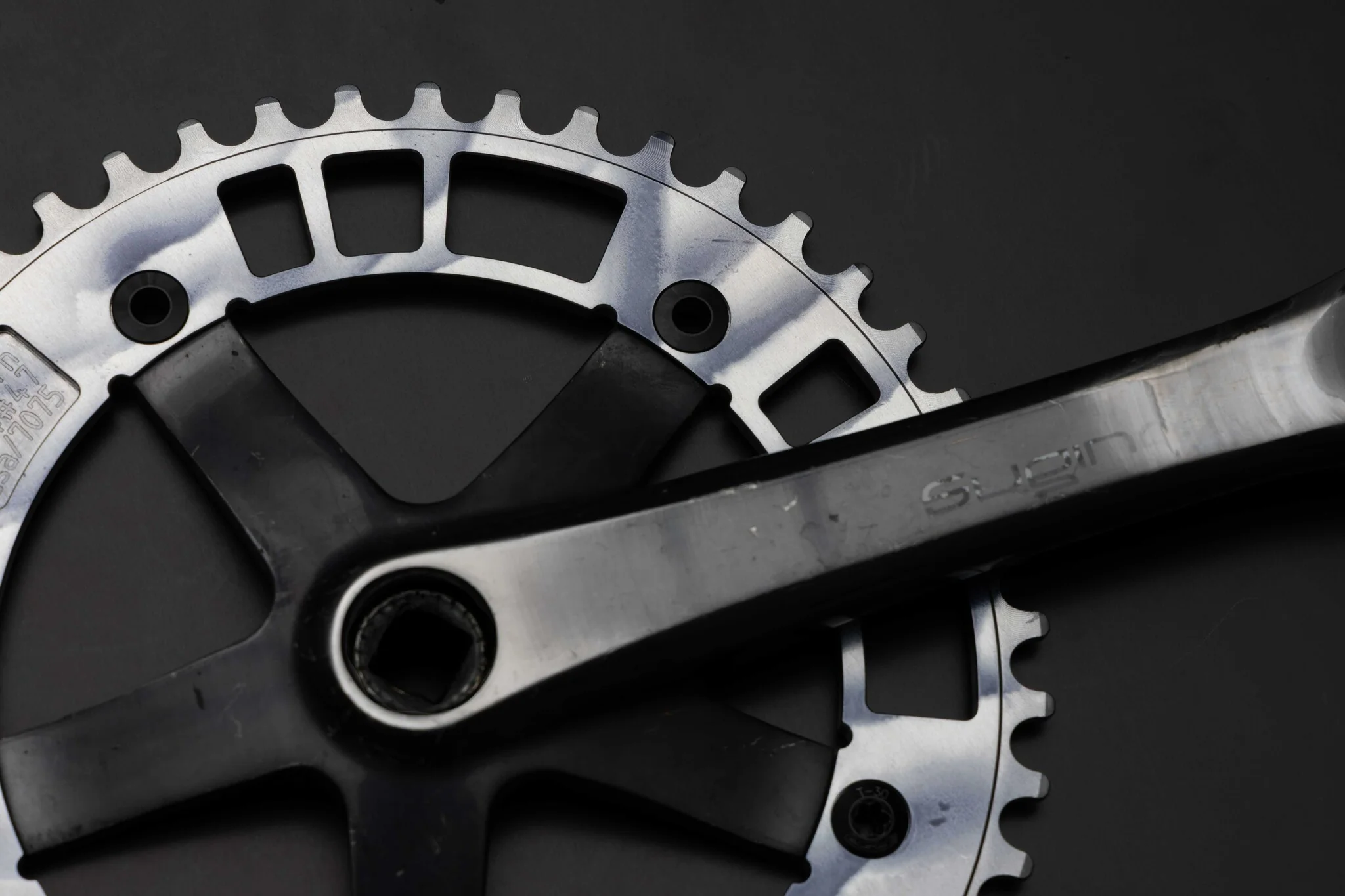 MASH X 44RN Chainring 144 47T 1/8 Fog Silver - Image 4