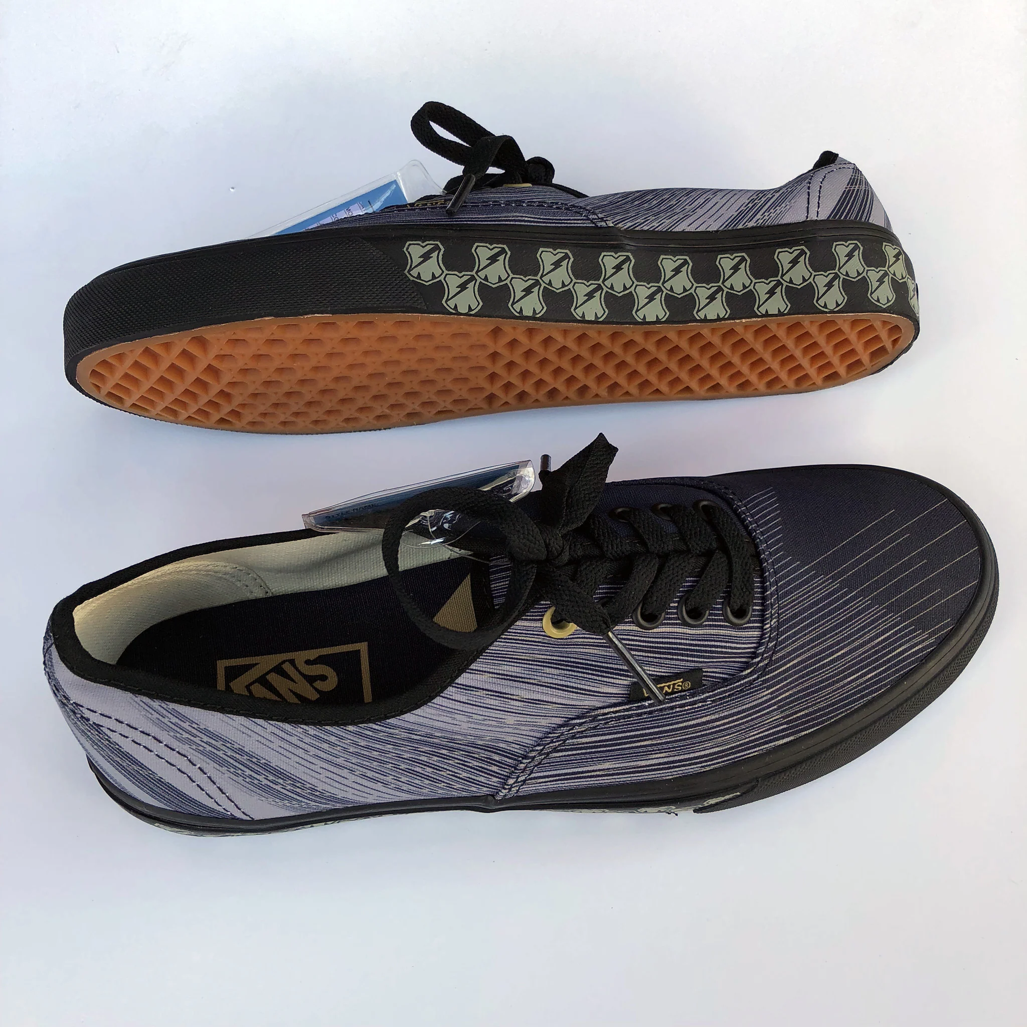 VANS X MASH 10 YEAR Authentic Shoes - Image 4